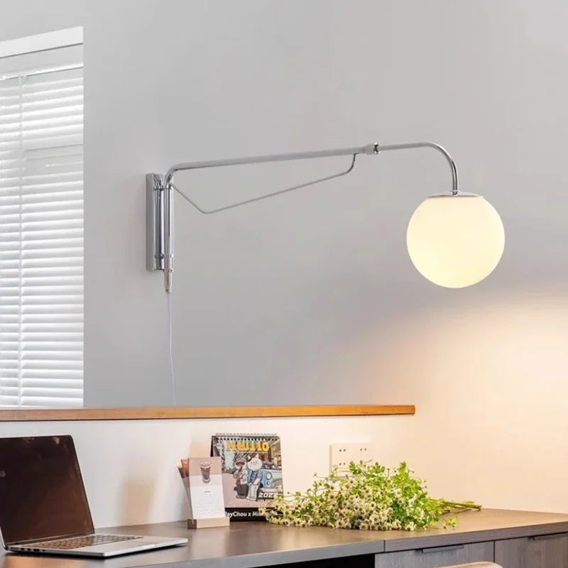Applique Murale Design Bras Articulé Chromé – Lampe Murale LED Rotative en Verre Dépoli pour Chambre & Salon